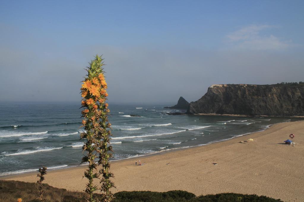 Pedra Dos Corvos Beach House Odeceixe Eksteriør bilde